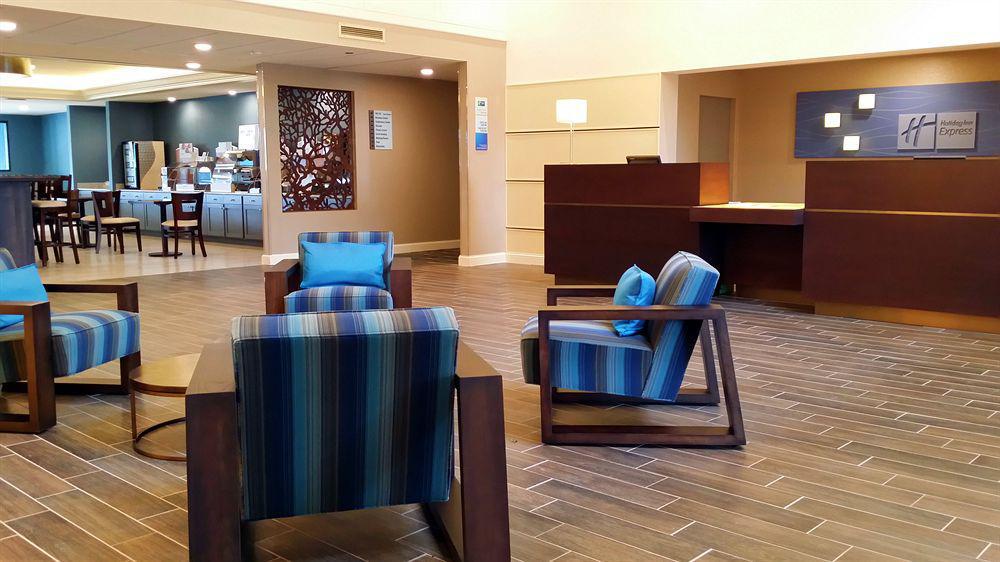 Holiday Inn Express Janesville-I-90 & Us Highway 14 By Ihg Exterior photo