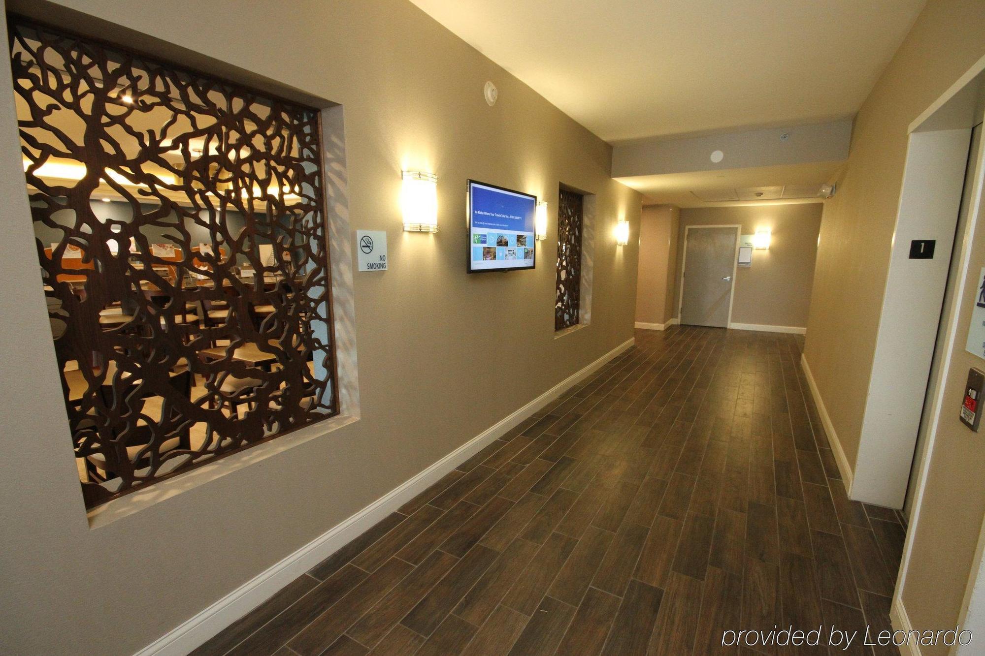Holiday Inn Express Janesville-I-90 & Us Highway 14 By Ihg Exterior photo